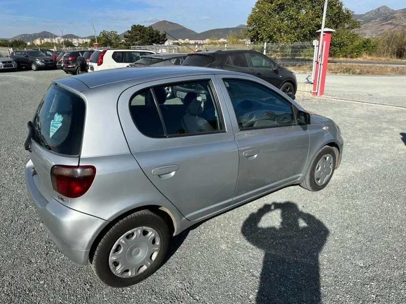 Toyota Yaris (KATO НОВА) Image 5