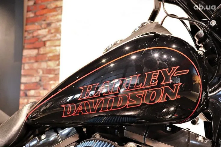 Harley-Davidson FXDL Image 4