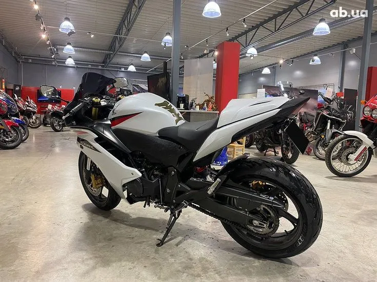 Honda CBR Image 2